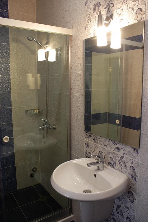 Avenue Hotel Shumen Room photo